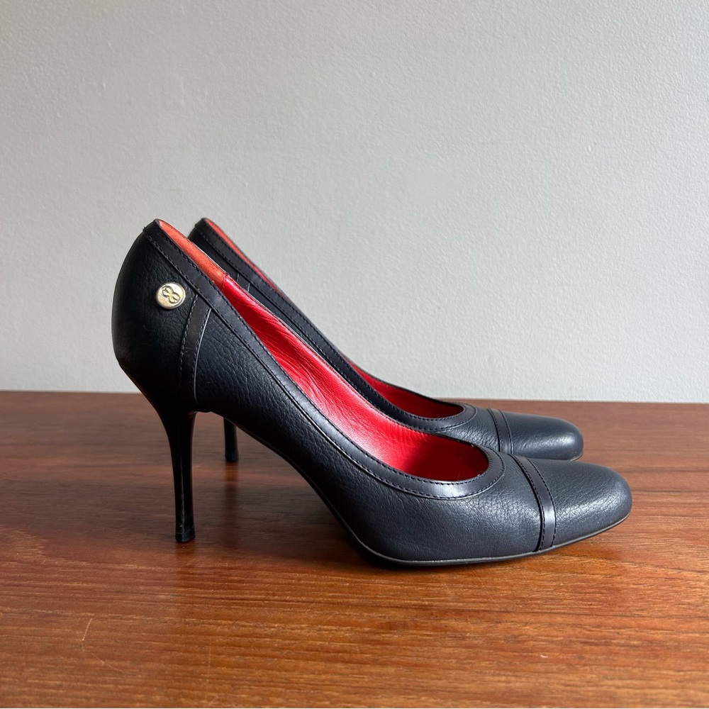 ESCADA Navy Leather Cap Toed Heels